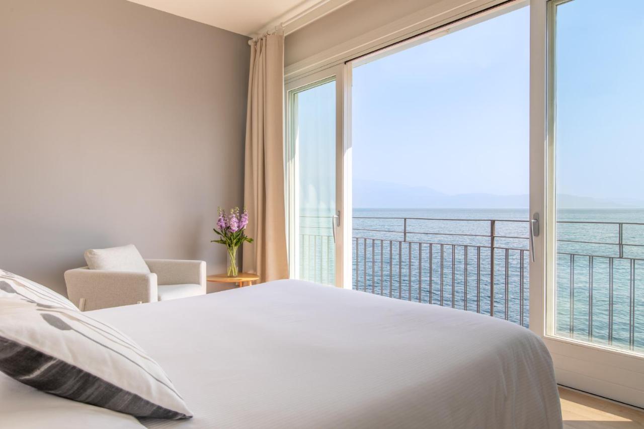Luxury Lake View Apartments Salo Bagian luar foto